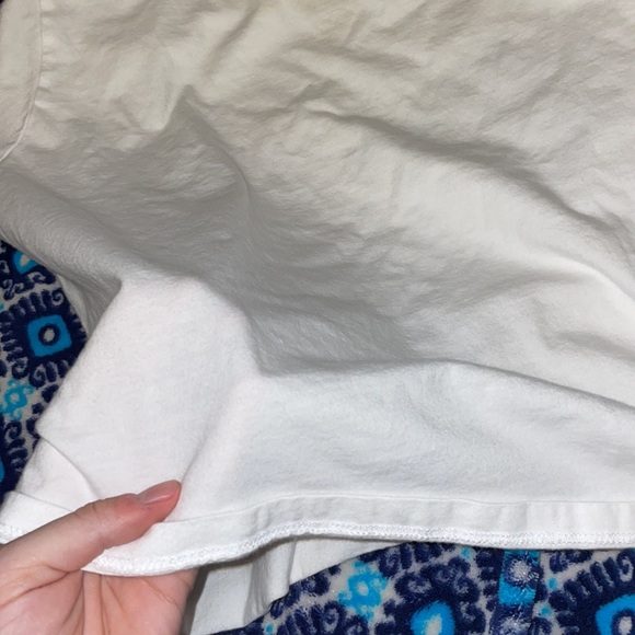 White short sleeve - Picture 3 of 3